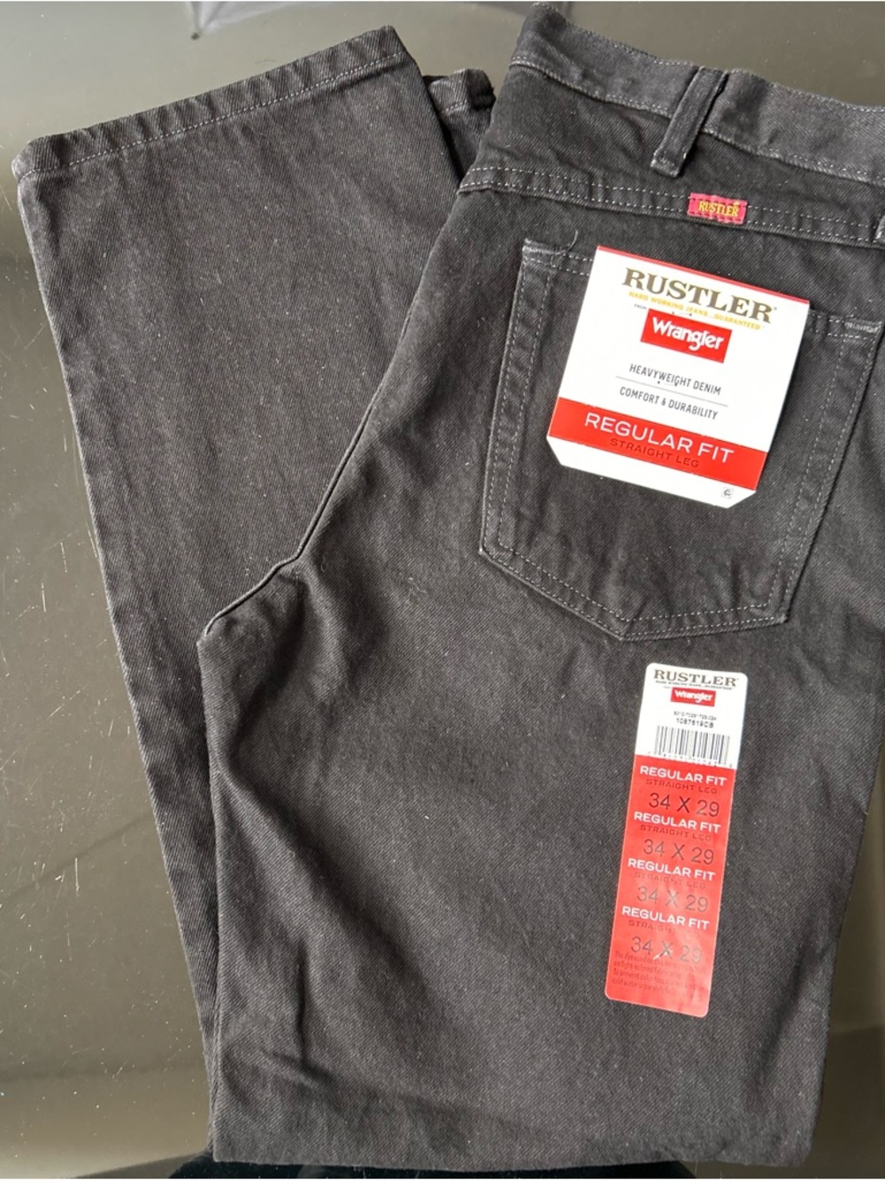 Wrangler Men's Straight Leg Jeans in Black